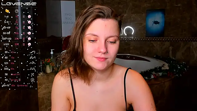 Snapshot of MelindaTin chatting on January 2025 01:31:02 AM MelindaTin online show from January 2025 01:31:02 AM