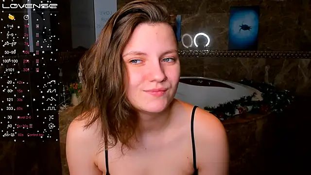 Snapshot of MelindaTin chatting on January 2025 04:33:02 AM MelindaTin online show from January 2025 04:33:02 AM