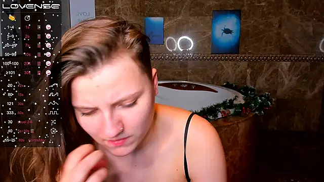 Snapshot of MelindaTin chatting on January 2025 07:34:02 AM MelindaTin online show from January 2025 07:34:02 AM