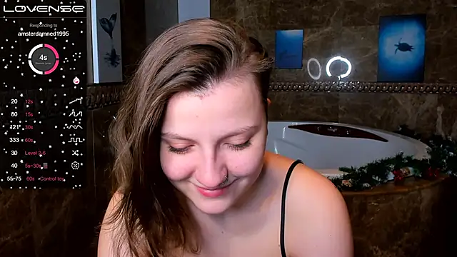 Snapshot of MelindaTin chatting on January 2025 01:02:01 AM MelindaTin online show from January 2025 01:02:01 AM