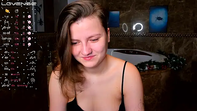 Snapshot of MelindaTin chatting on January 2025 01:32:01 AM MelindaTin online show from January 2025 01:32:01 AM