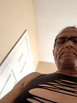 bobby69cock online show from November 2025 09:42:02 PM