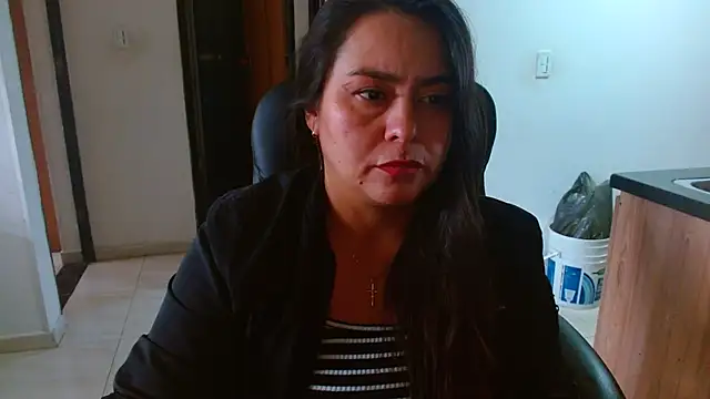 Ixchel Anaid online show from May 2026 02:33:02 PM