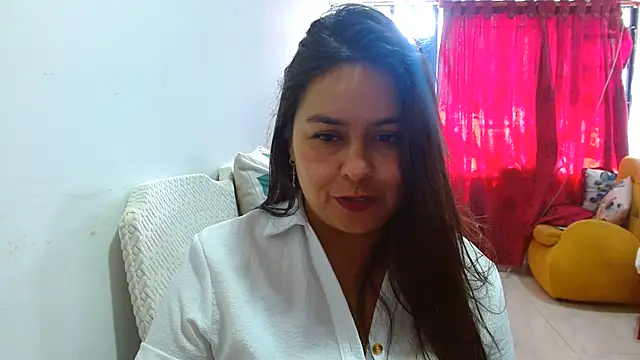 Ixchel Anaid online show from July 2026 03:14:02 PM