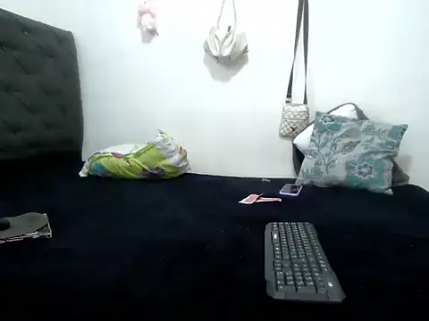 Snapshot of skynataly chatting on September 2025 09:38:01 PM skynataly online show from September 2025 09:38:01 PM