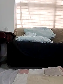 Snapshot of estrella_tasty chatting on September 2025 04:51:02 PM estrella tasty online show from September 2025 04:51:02 PM