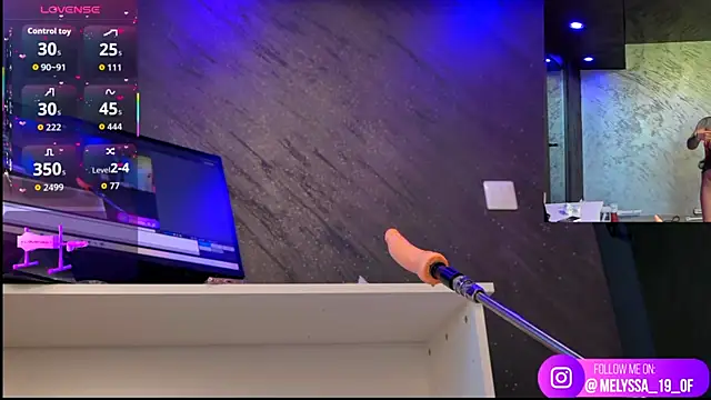 im-your-lovee online show from May 2026 05:14:02 AM