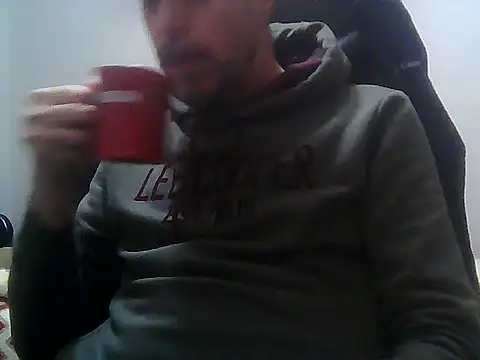 Snapshot of boran34 chatting on February 2026 07:44:02 PM boran34 online show from February 2026 07:44:02 PM