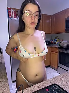 joeystaciee online show from July 2026 04:27:01 PM