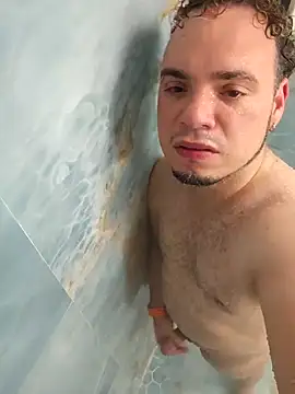 latinoflpr online show from October 2025 01:24:02 AM