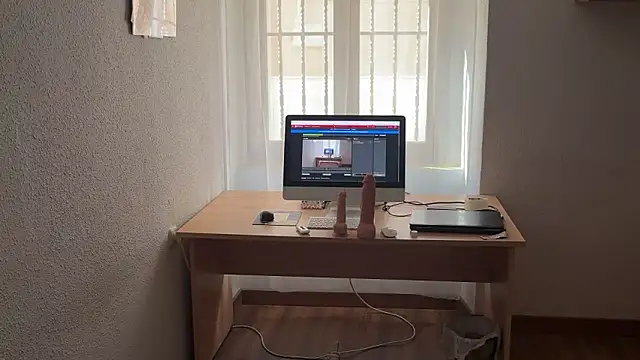 Snapshot of pinkgirls18 chatting on February 2026 11:03:01 AM pinkgirls18 online show from February 2026 11:03:01 AM