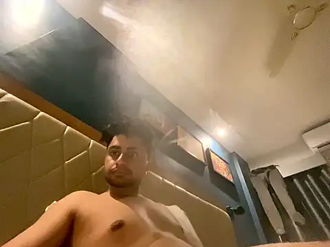 Snapshot of pops2r5 chatting on November 2025 06:57:01 PM pops2r5 online show from November 2025 06:57:01 PM