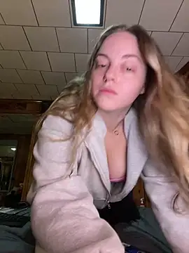 jaseyrae online show from January 2025 08:01:01 PM