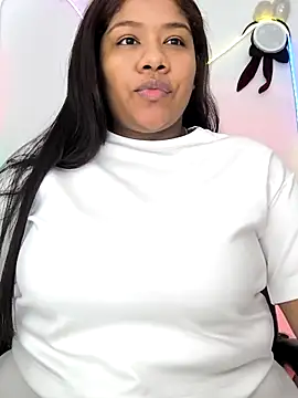 Snapshot of paola091 chatting on December 2025 02:06:01 AM paola091 online show from December 2025 02:06:01 AM