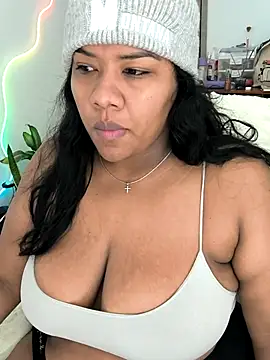 Snapshot of paola091 chatting on April 2026 11:26:02 AM paola091 online show from April 2026 11:26:02 AM