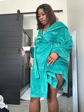 CurvyDesire1 online show from May 2026 07:48:01 AM