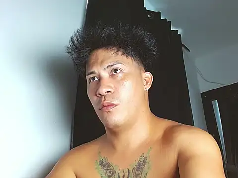 boyhot23x online show from March 2026 10:04:02 PM