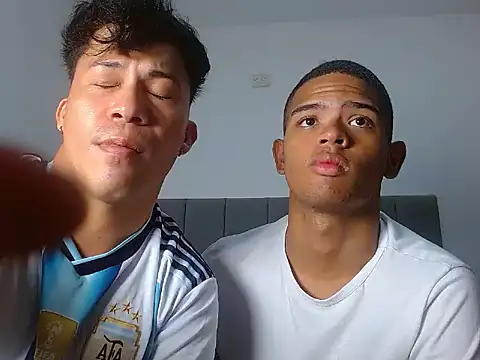 boyhot23x online show from July 2026 03:56:02 AM