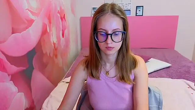 AliceAdams online show from July 2026 10:39:01 AM
