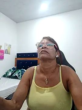 BustyMilf  online show from October 2025 01:01:02 PM