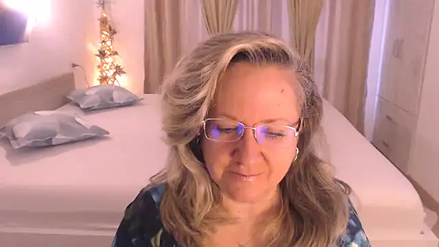 Snapshot of Raisshy chatting on November 2025 07:18:01 AM Raisshy online show from November 2025 07:18:01 AM