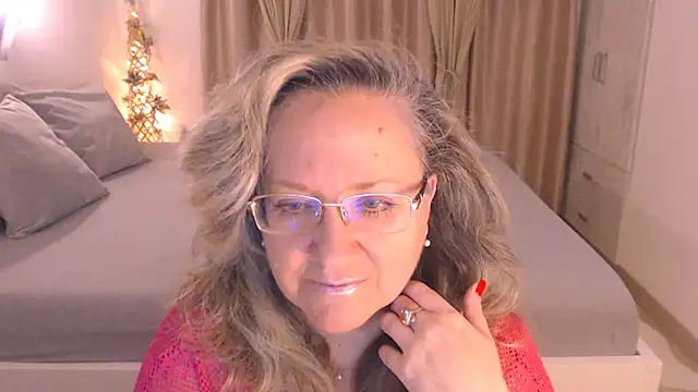 Snapshot of Raisshy chatting on November 2025 05:44:01 PM Raisshy online show from November 2025 05:44:01 PM