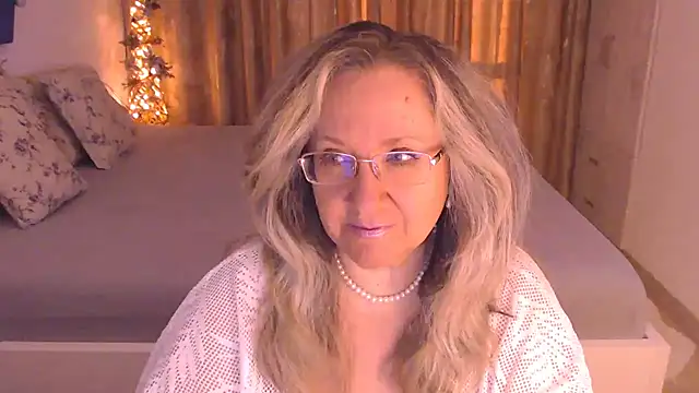 Snapshot of Raisshy chatting on January 2026 02:08:01 PM Raisshy online show from January 2026 02:08:01 PM