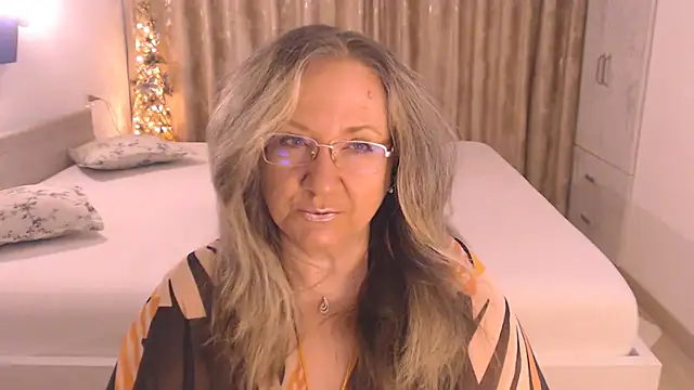 Snapshot of Raisshy chatting on February 2026 07:04:01 AM Raisshy online show from February 2026 07:04:01 AM