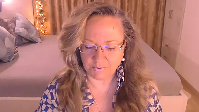 Snapshot of Raisshy chatting on February 2026 04:41:02 AM Raisshy online show from February 2026 04:41:02 AM