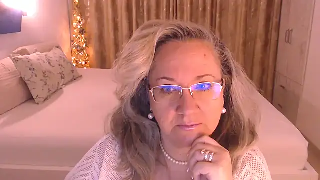 Snapshot of Raisshy chatting on March 2026 05:02:02 AM Raisshy online show from March 2026 05:02:02 AM