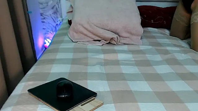 Asianholes online show from February 2026 05:00:01 PM