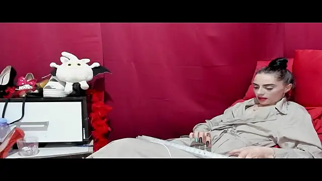 jessystarr online show from April 2026 06:43:02 PM