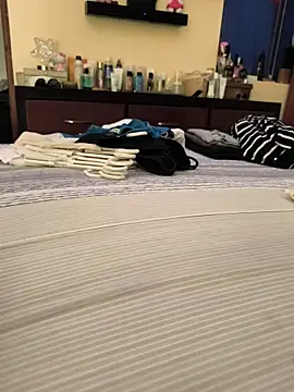 Snapshot of KIARAPRETTY chatting on March 2026 12:01:02 AM KIARAPRETTY online show from March 2026 12:01:02 AM