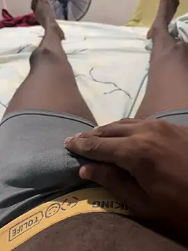 Snapshot of elnegro_696 chatting on October 2025 04:24:02 AM elnegro 696 online show from October 2025 04:24:02 AM