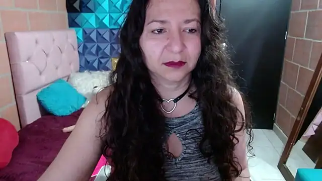 katifoxx online show from January 2025 07:17:02 PM