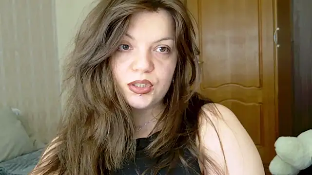 Snapshot of cutewhip chatting on October 2025 05:46:01 PM cutewhip online show from October 2025 05:46:01 PM