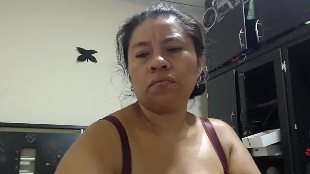 adrixxx38 online show from May 2026 07:39:02 AM