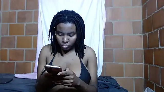 Snapshot of Magaharper10 chatting on January 2026 03:44:01 AM Magaharper10 online show from January 2026 03:44:01 AM