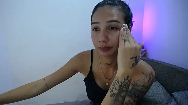 Snapshot of Allyson_Smith chatting on January 2025 12:49:02 AM Allyson Smith online show from January 2025 12:49:02 AM