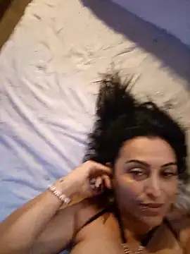 zullyxhot online show from February 2026 12:07:01 AM