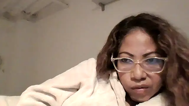 Snapshot of mila38 chatting on January 2025 10:46:02 PM mila38 online show from January 2025 10:46:02 PM