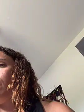 Clara-xoxo online show from July 2026 10:31:02 AM
