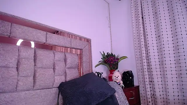 Snapshot of salomecastro_ chatting on March 2025 09:40:02 AM salomecastro online show from March 2025 09:40:02 AM