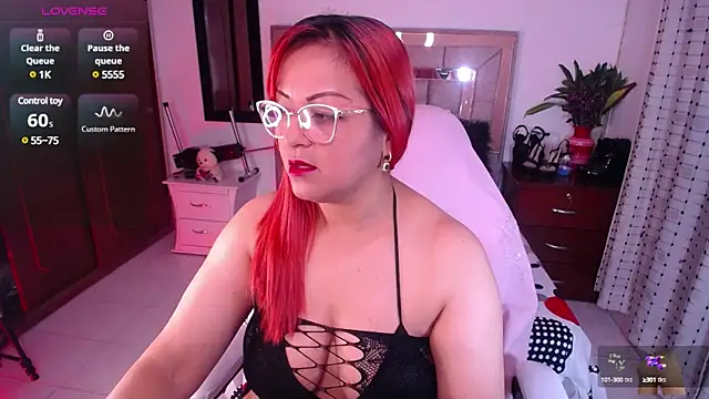 Snapshot of salomecastro_ chatting on March 2025 03:08:01 AM salomecastro online show from March 2025 03:08:01 AM