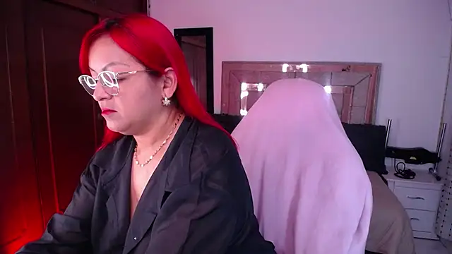 Snapshot of salomecastro_ chatting on October 2025 03:28:02 AM salomecastro online show from October 2025 03:28:02 AM