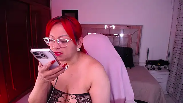 Snapshot of salomecastro_ chatting on October 2025 03:29:01 AM salomecastro online show from October 2025 03:29:01 AM