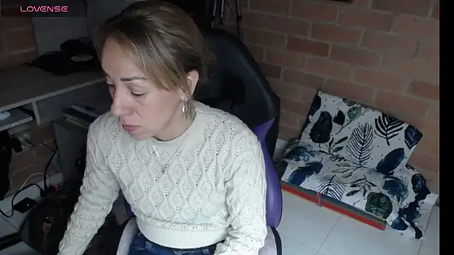 cristin doll  online show from June 2026 05:33:02 PM
