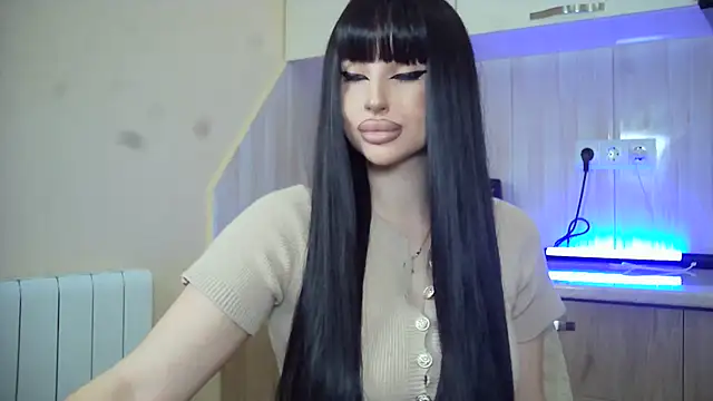 Lady Joli online show from August 2026 12:08:01 PM