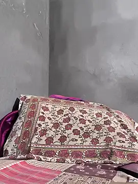 winterison online show from October 2025 04:18:01 PM