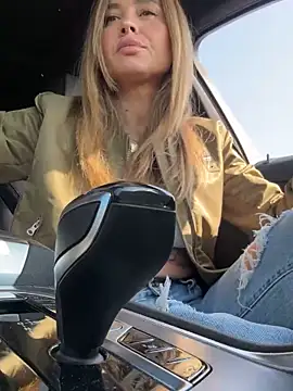 Snapshot of Etwas_neugierig chatting on March 2025 10:45:02 AM Etwas neugierig online show from March 2025 10:45:02 AM